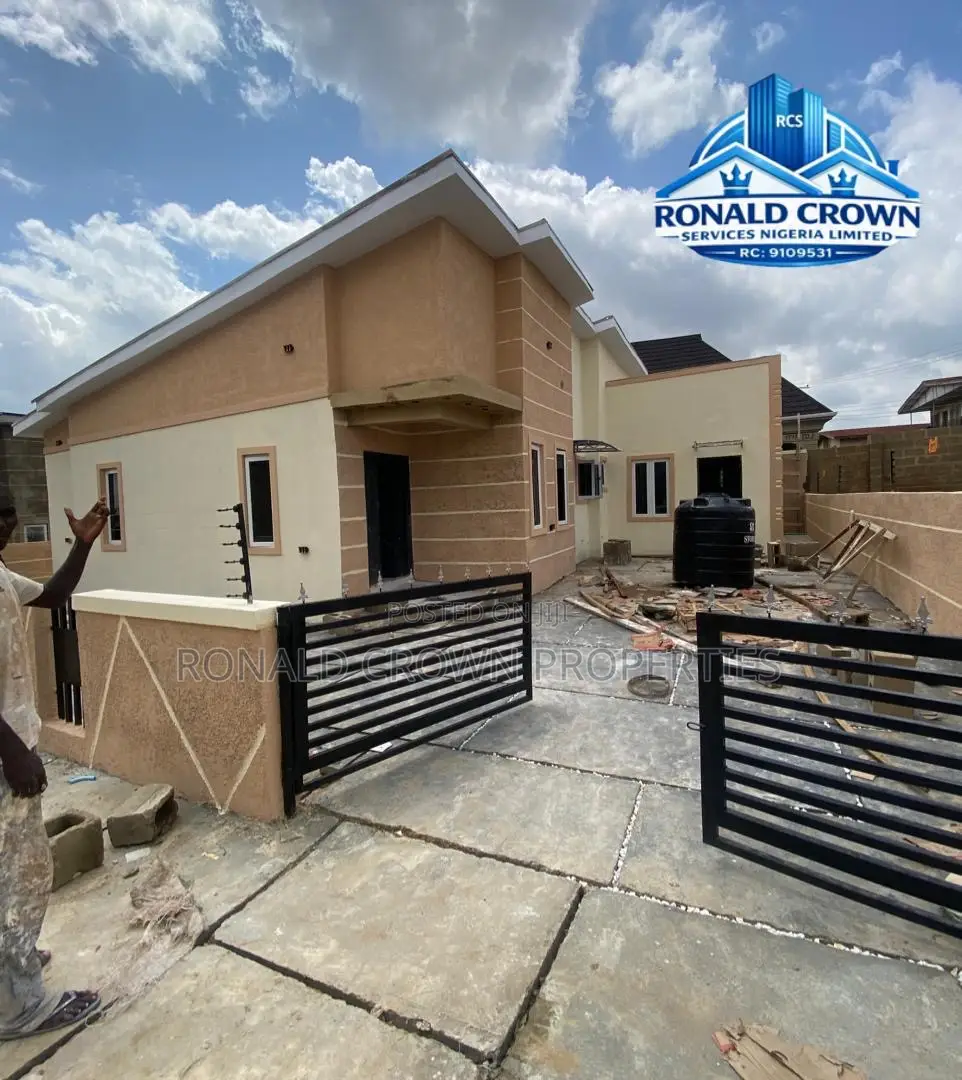 3bdrm Bungalow in Iwo Road for sale