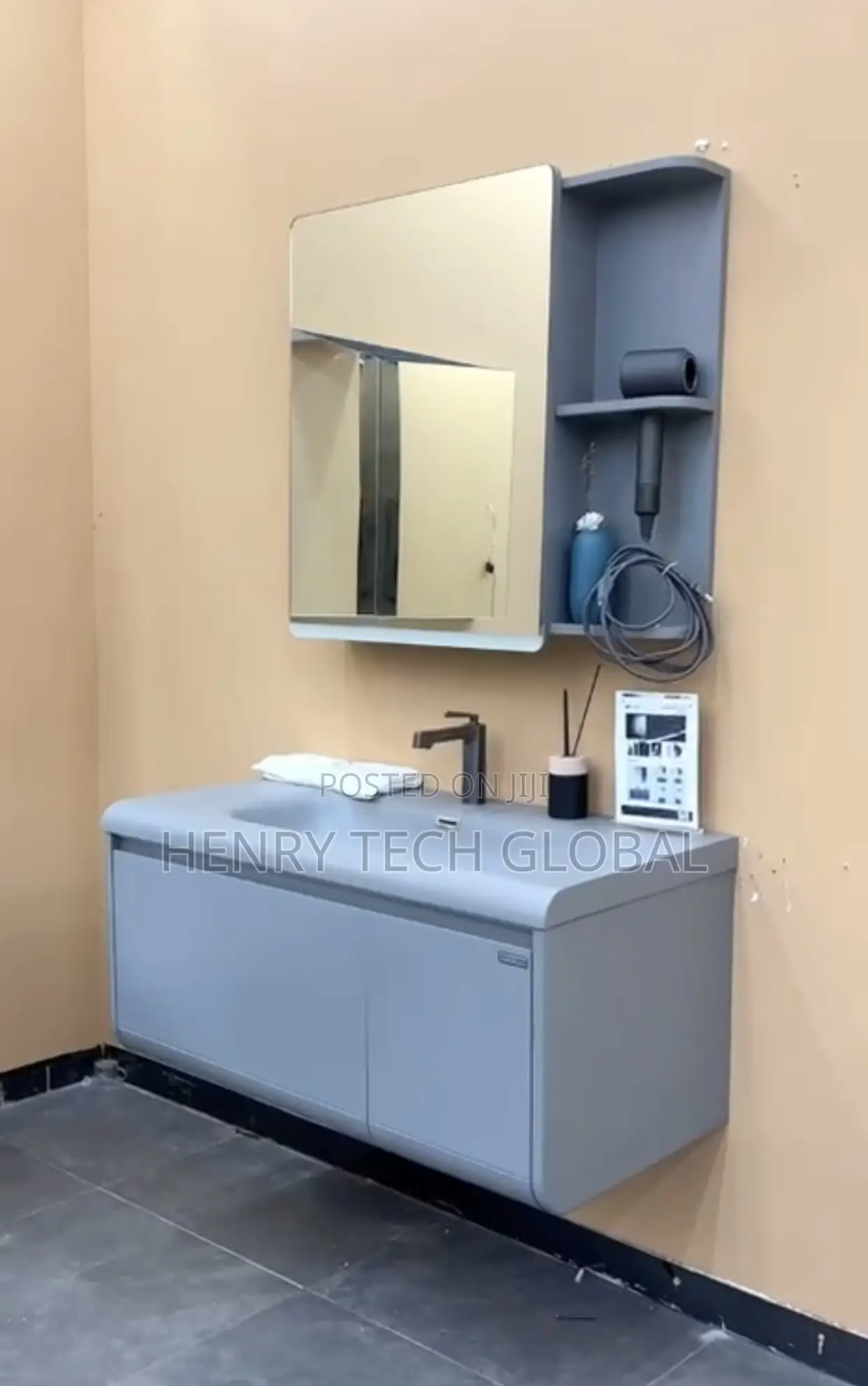 Highly Designs of Cabinets Basin With Mirrors (Size 80,90and 120)