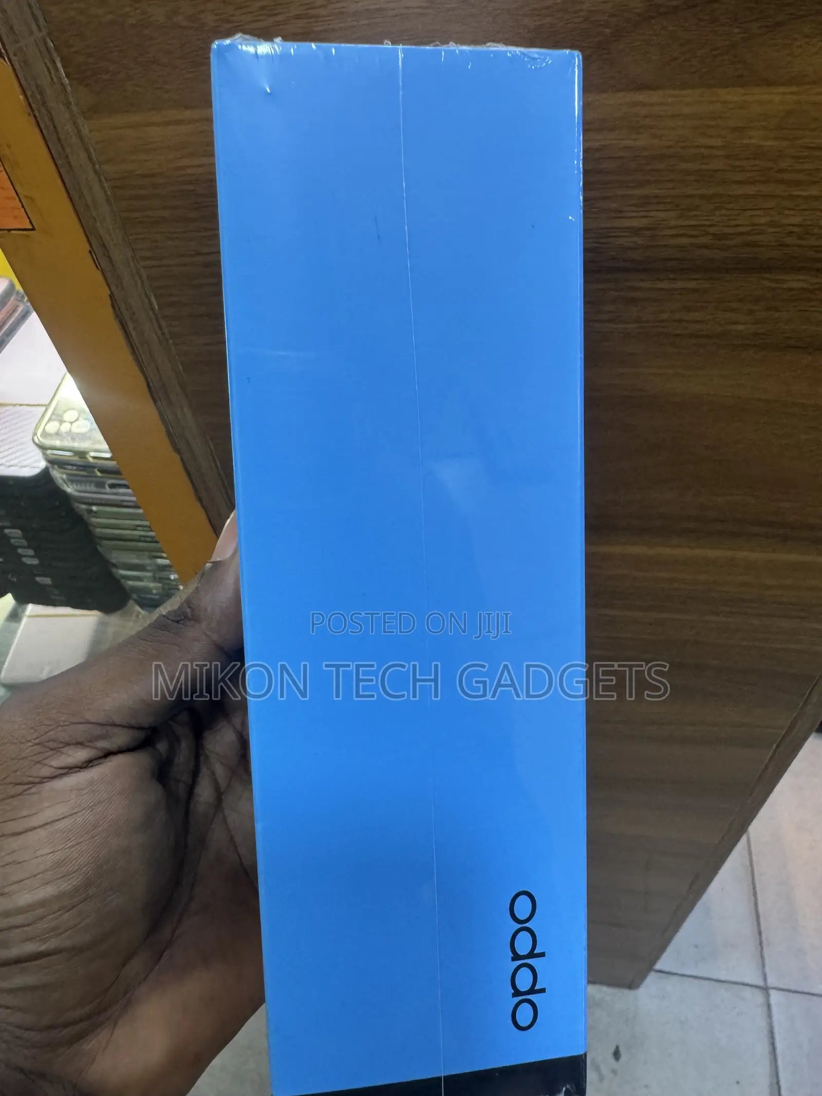 New Oppo Reno8 5G 256 GB Gold