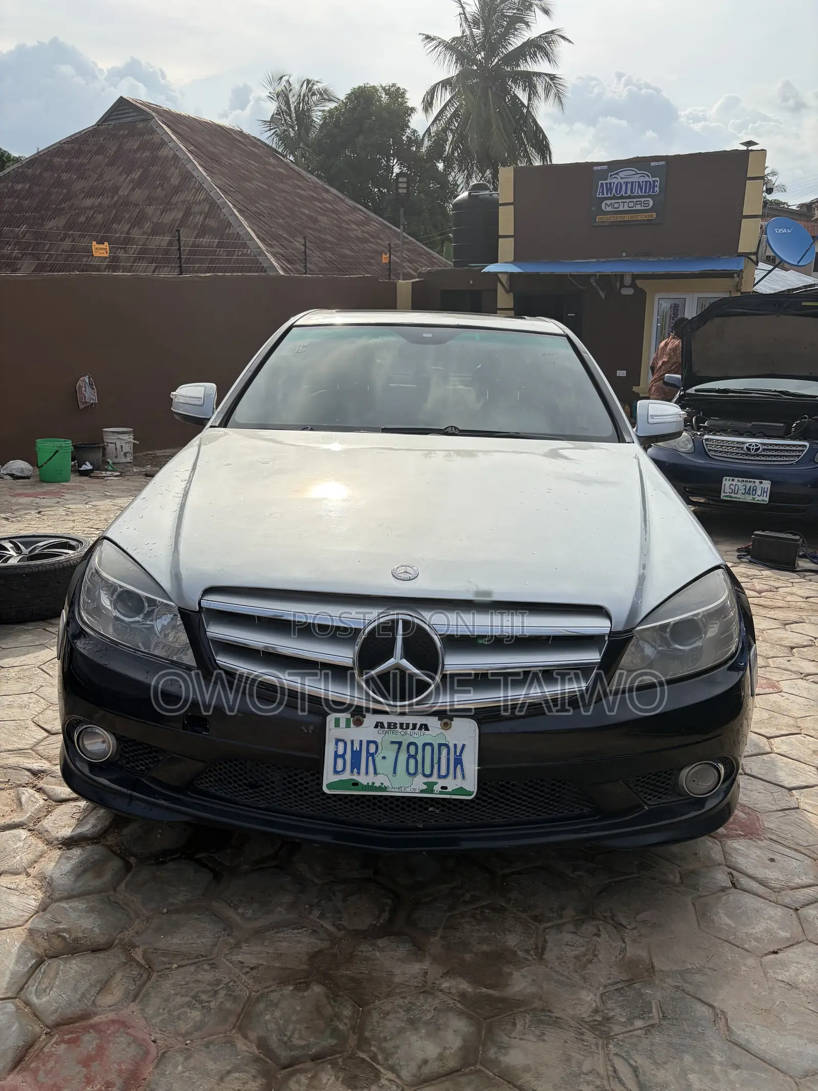 Mercedes-Benz C300 2010 Silver