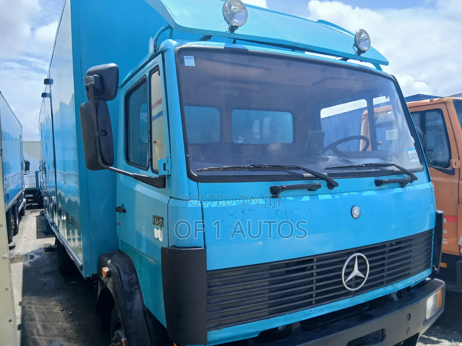 Mercedez Benz 1114 2001 Blue