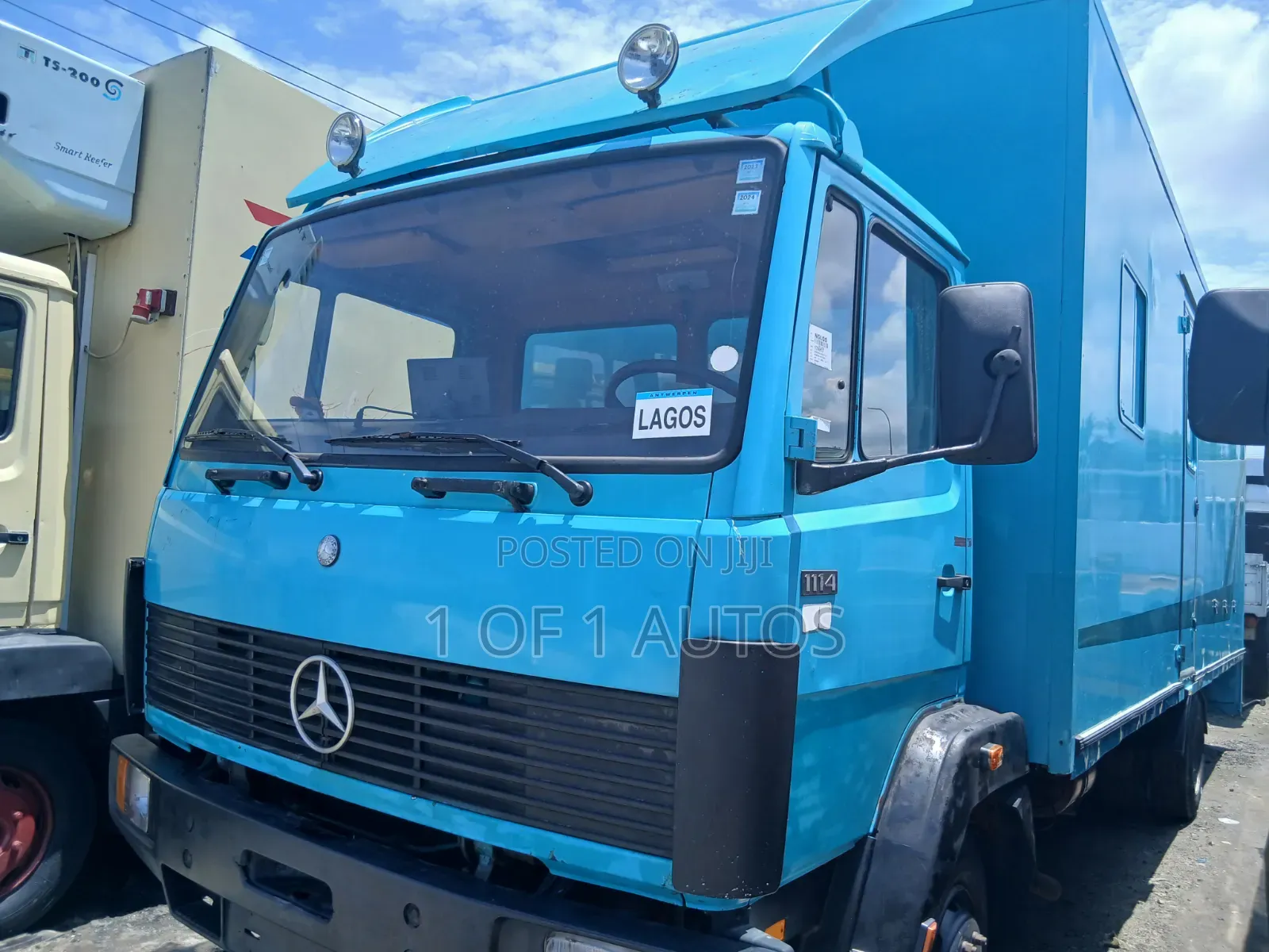 Mercedez Benz 1114 2001 Blue