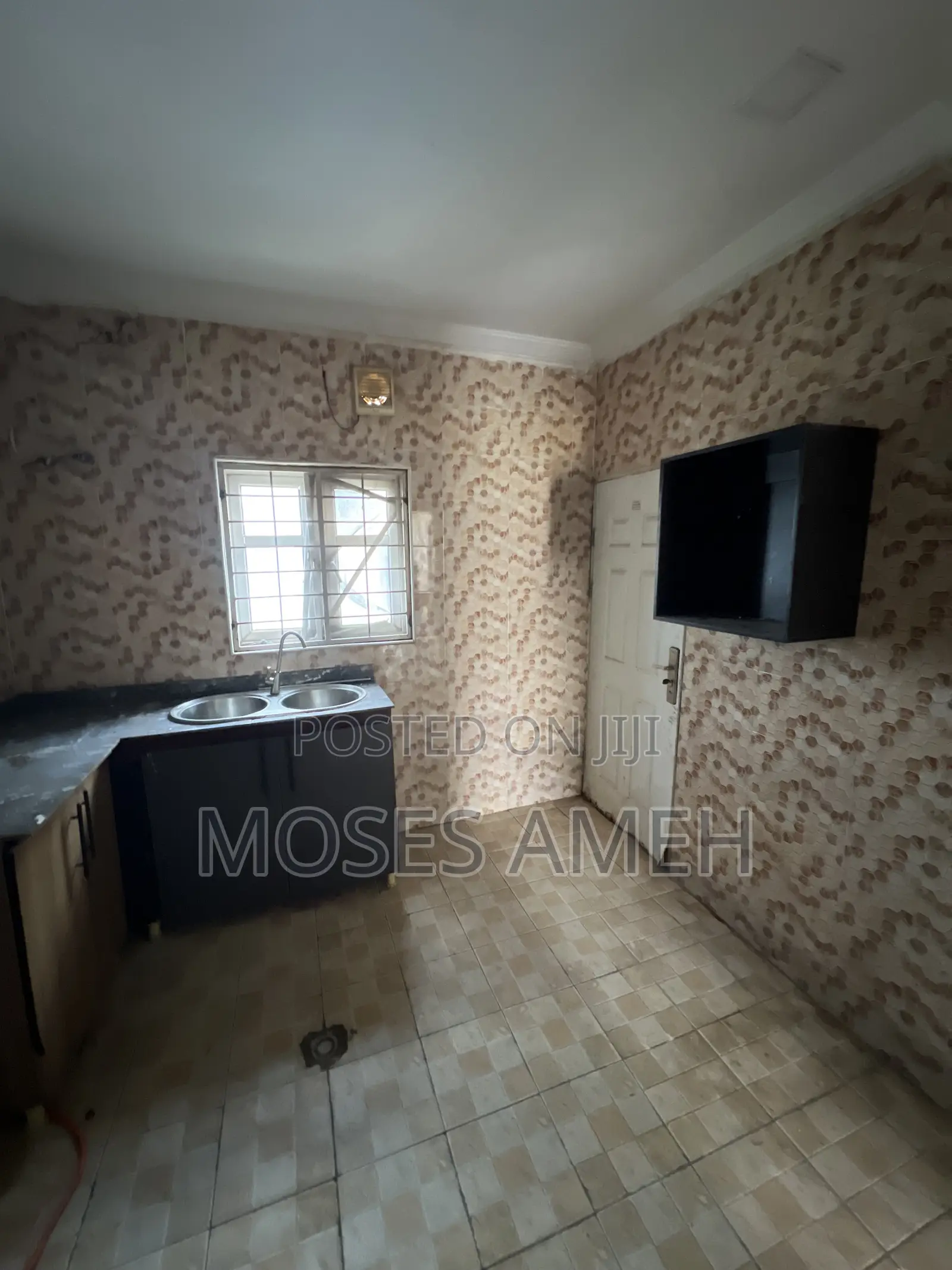 2bdrm Block of Flats in Katampe (Main) for sale