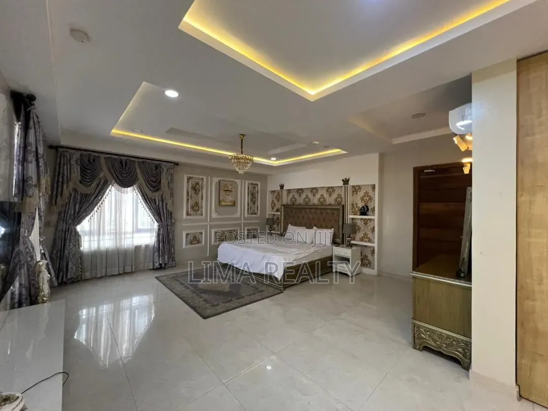 Party House- 5 Bed Phase 1 Lekki