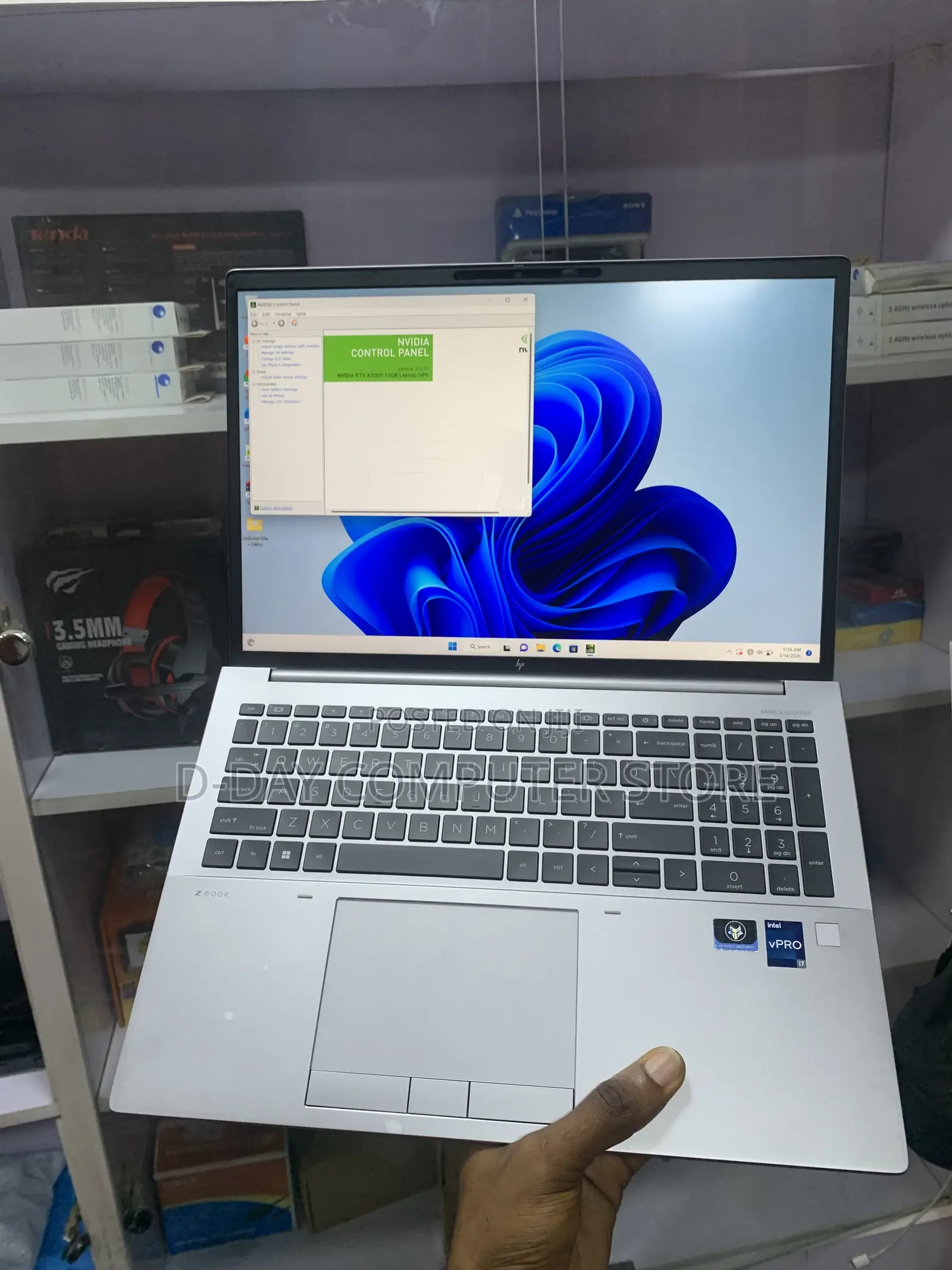 Laptop HP ZBook Firefly 16inch G9 32GB Intel Core i7 SSD 1T