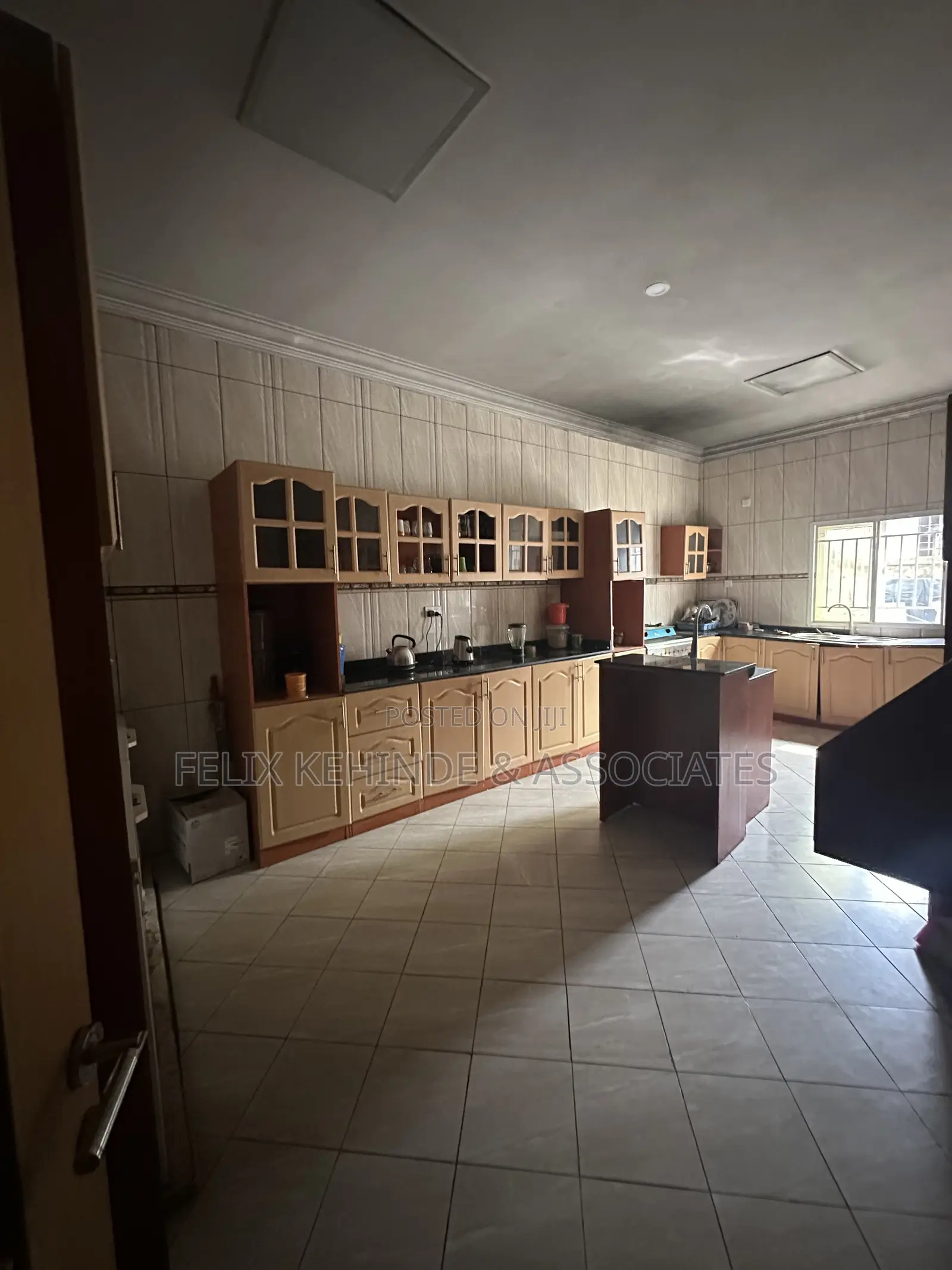 3bdrm Duplex in Oluyole for sale