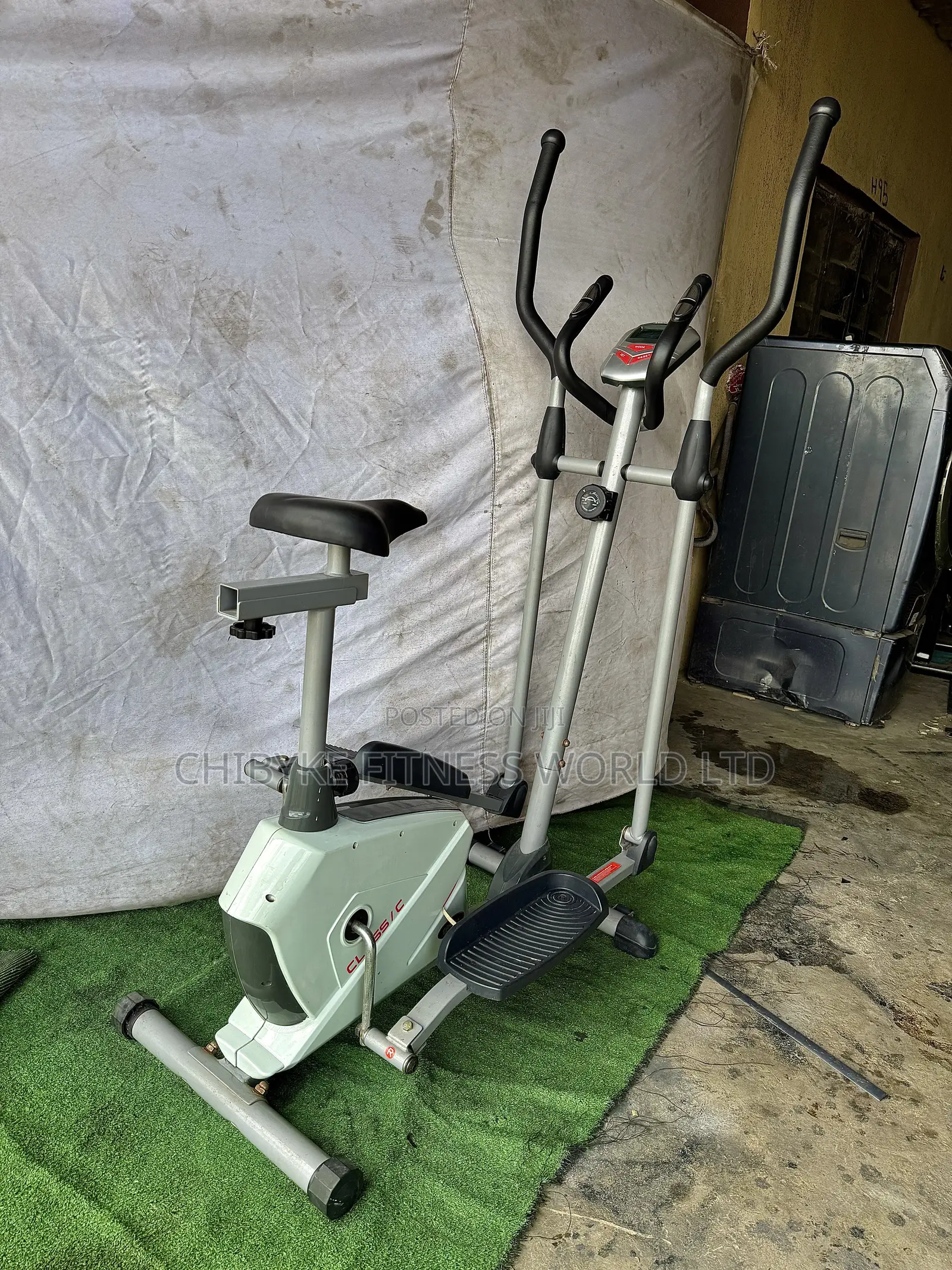 Eliptical Trainer/ Crosstrainer With Seat ( 2 in 1)