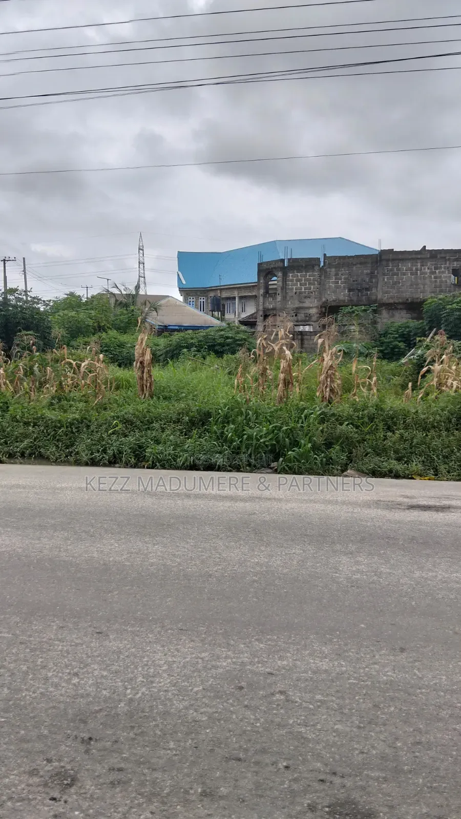 For Sale : 1 Plot on Major Sars Road , Ph