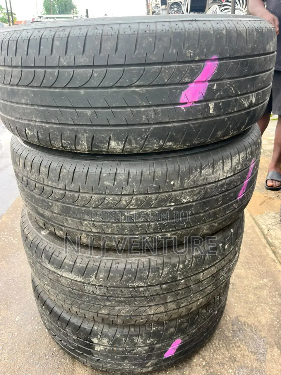 255 55 R19and 275 55 R19.Tunkunbo