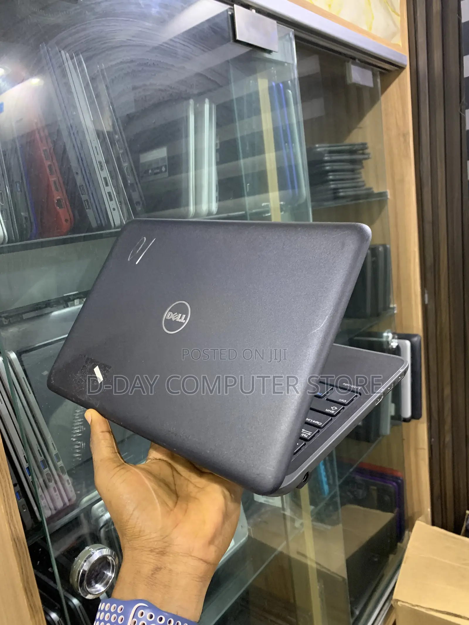Laptop Dell Latitude 11 3180 4GB Intel Pentium SSD 128GB