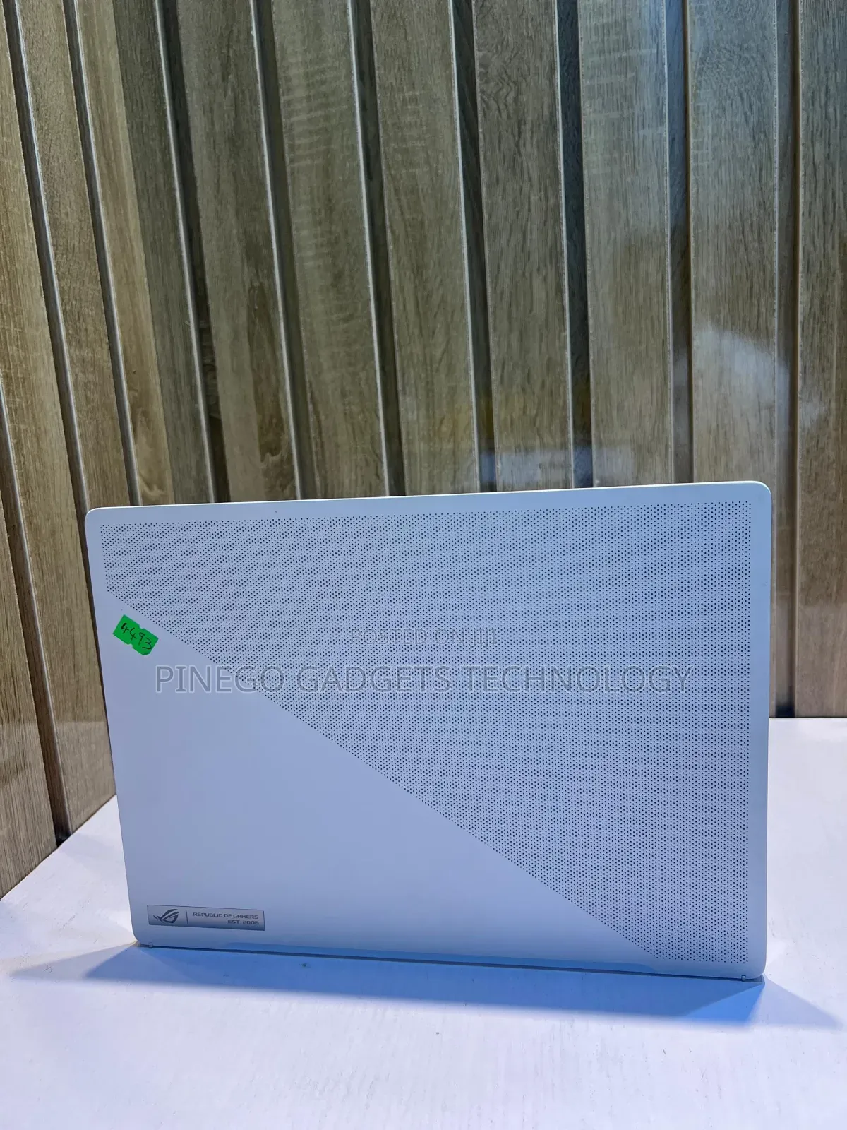 Laptop Asus ROG Zephyrus G14 16GB AMD Ryzen 9 SSD 512GB