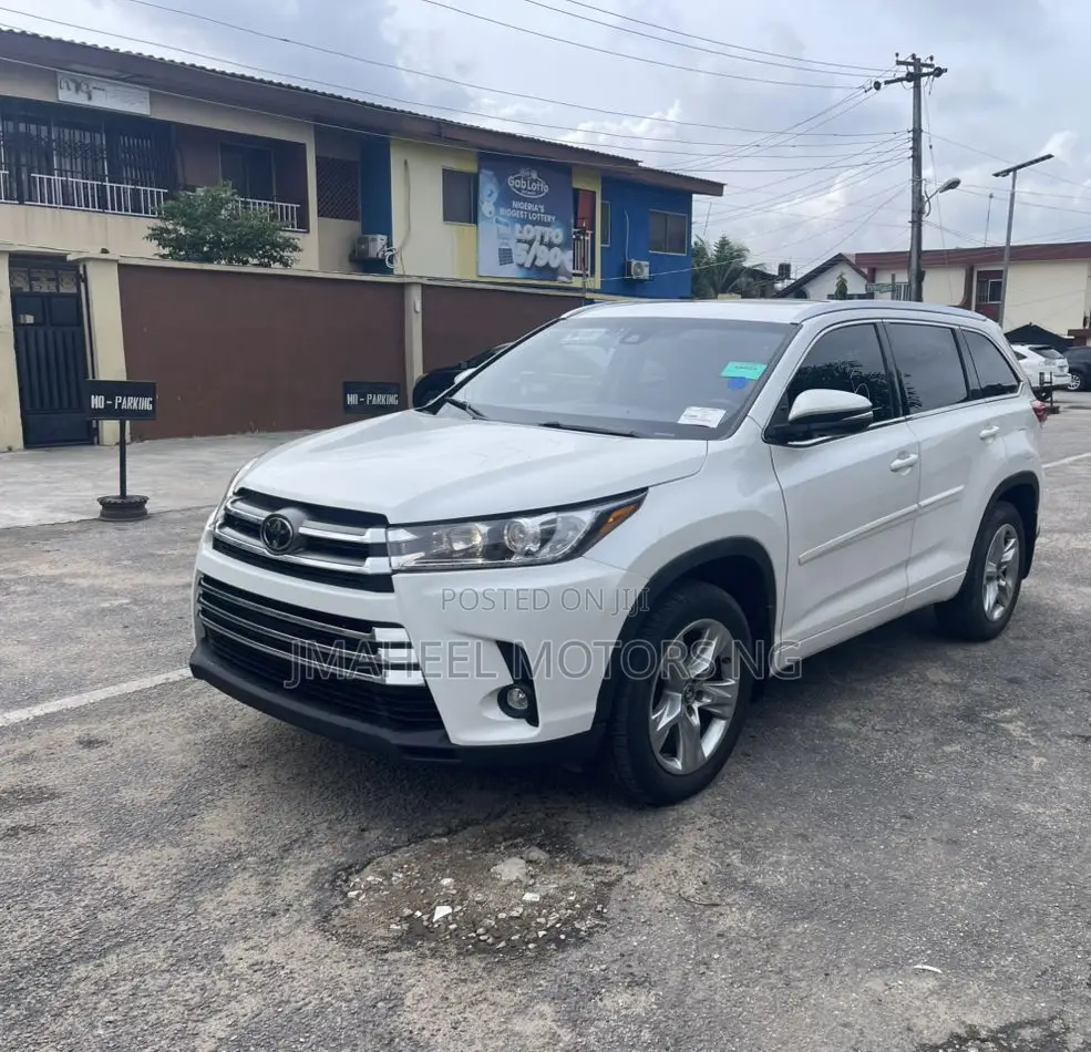 Toyota Highlander Limited 2019 White