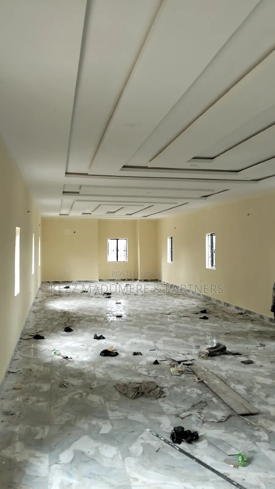To Let : Sizeable Hall at Sars Road Port Harcourt