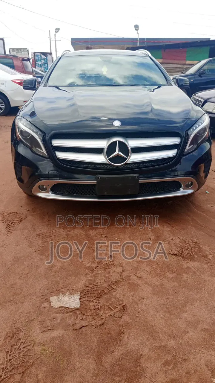 Mercedes-Benz GLA 250 2015 Black