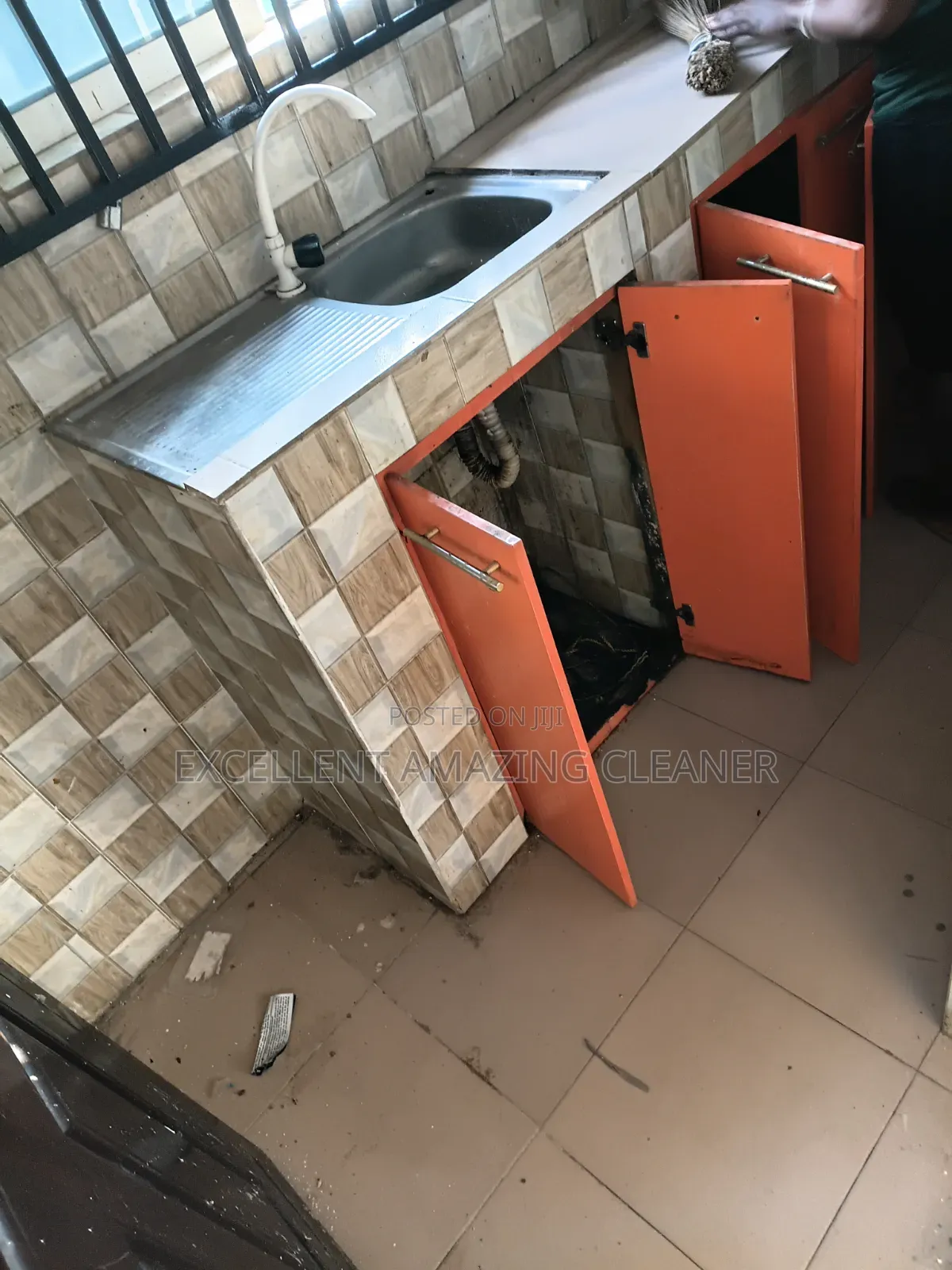 Cleaning and Fumigation Service