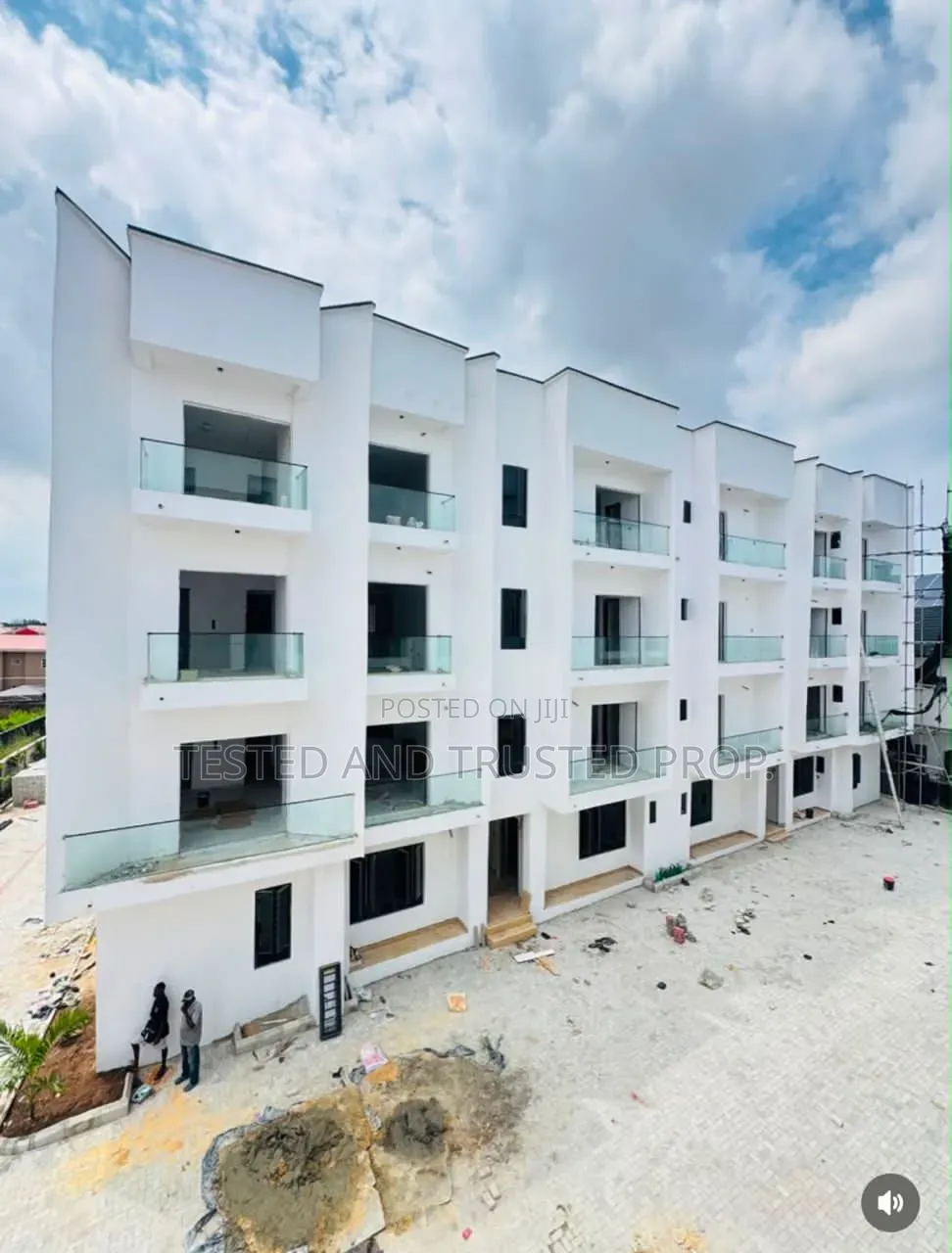 Mini Flat in Mini Court, Ikota for rent