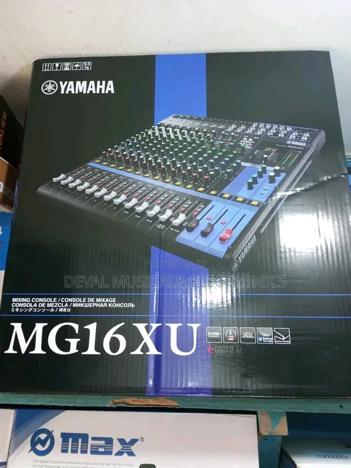 Yamaha 16channels Analogue Mixer (Combined Channels)