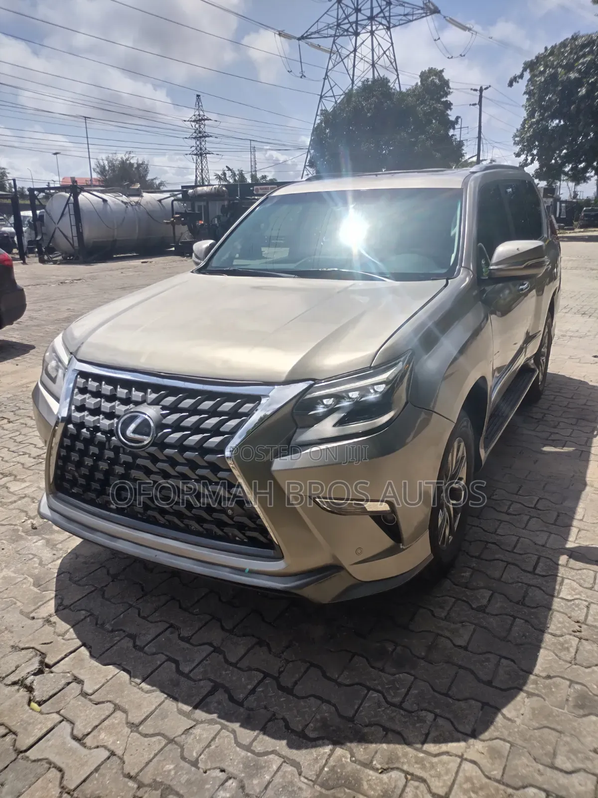 Lexus GX 2013 Gold