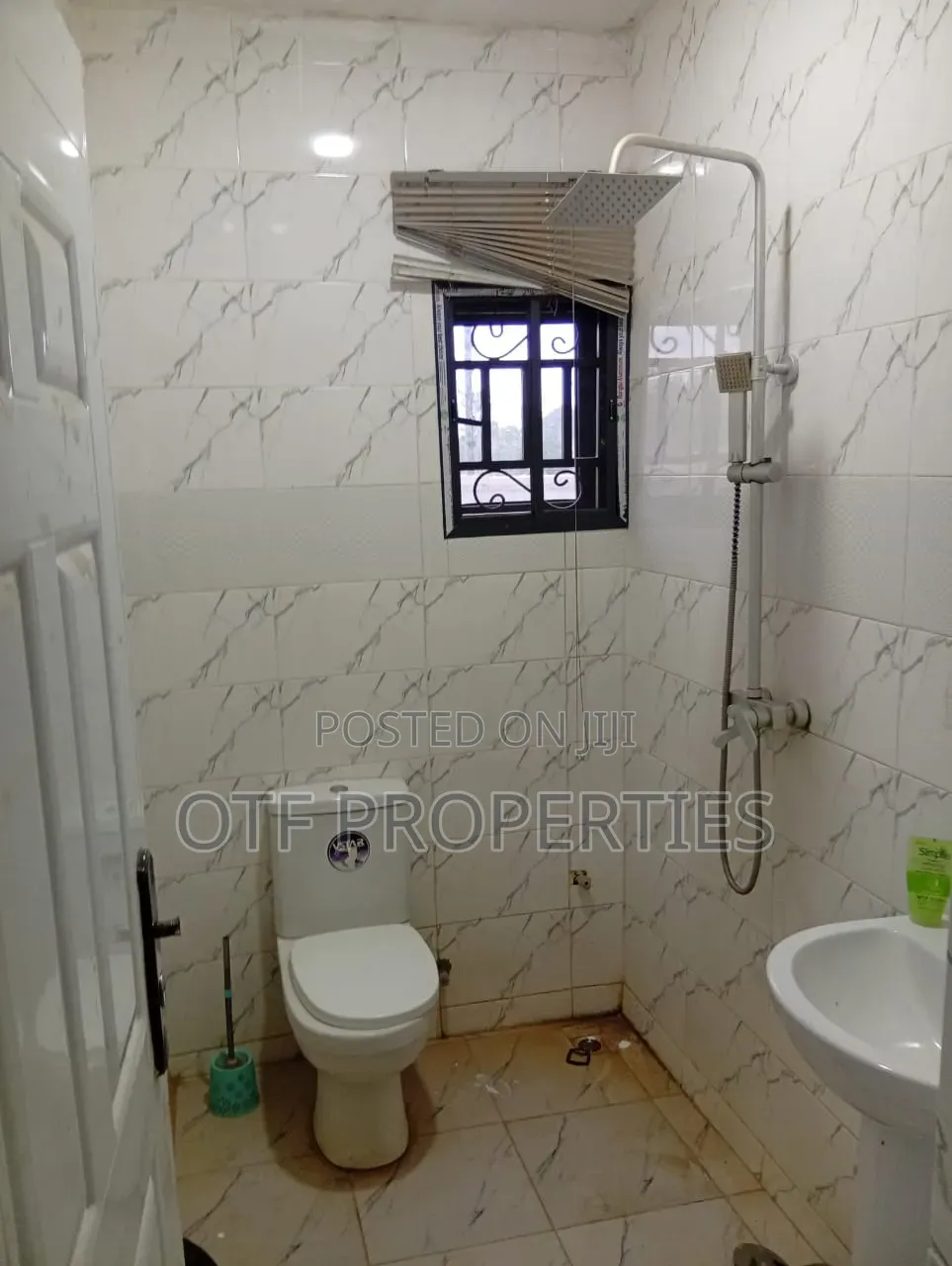 2bdrm Block of Flats in Fo1,, Kubwa for rent