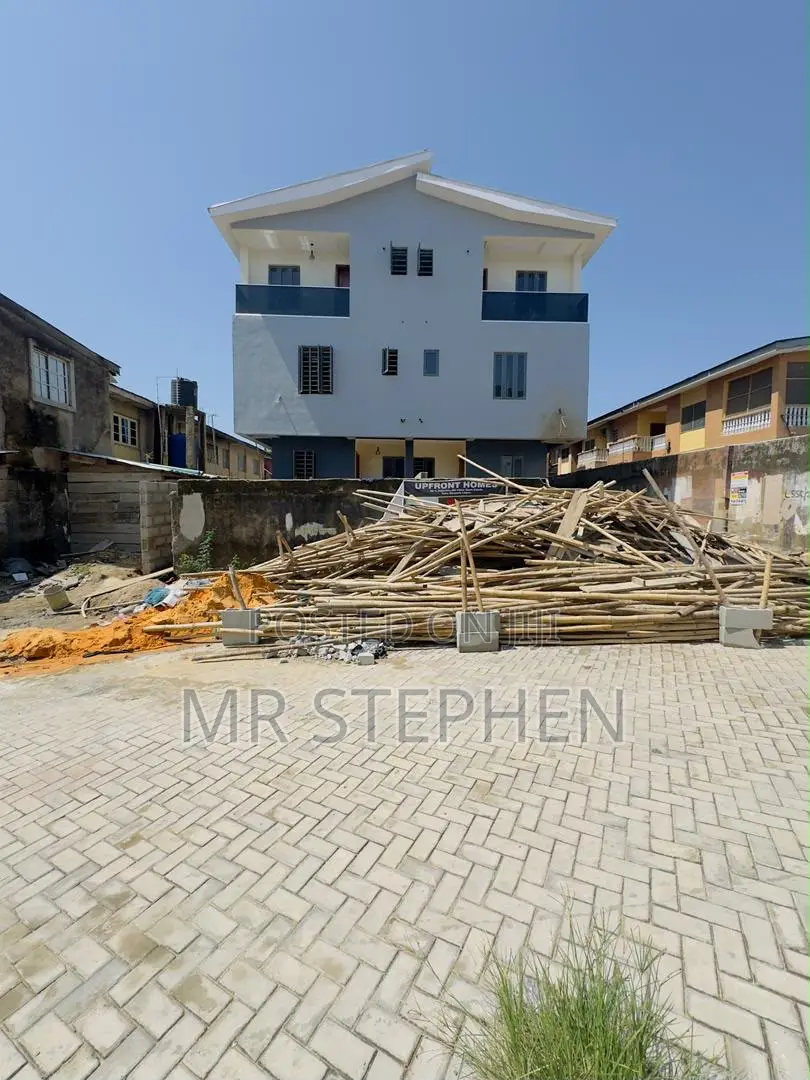 4bdrm Duplex in Phase 1 / Gbagada for sale