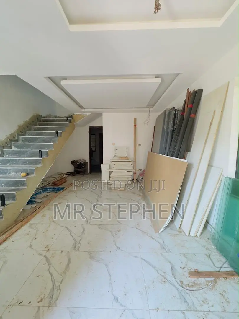 4bdrm Duplex in Phase 1 / Gbagada for sale