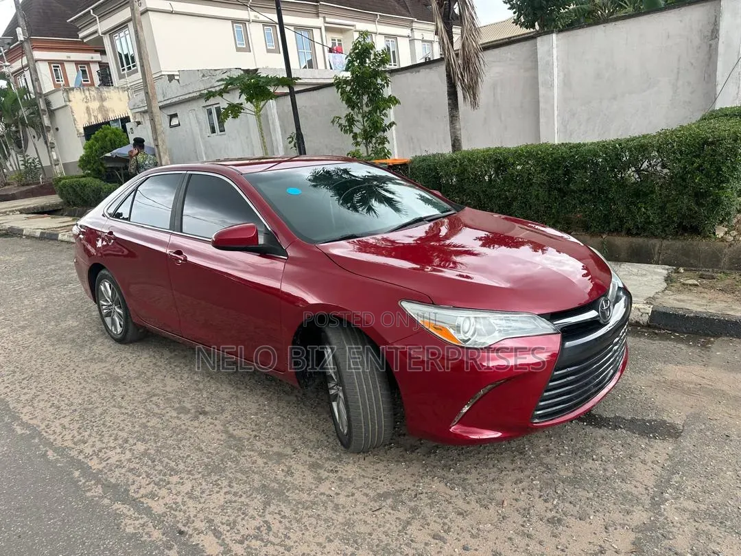 Toyota Camry 2015 Red