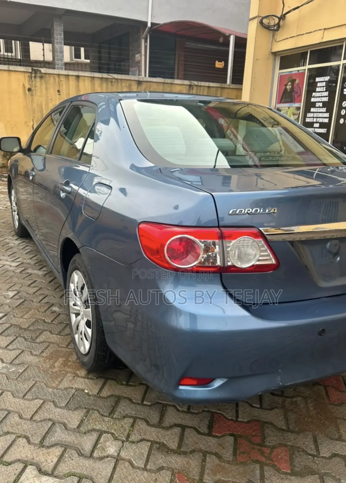 Toyota Corolla LE Special Edition 4dr Sedan (1.8L 4cyl 4A) 2013 Blue