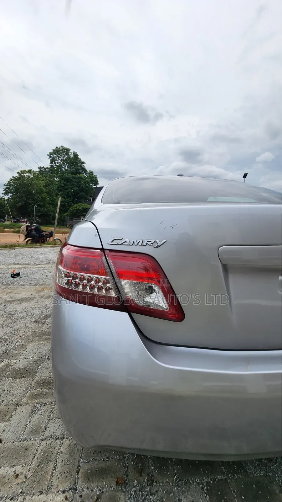 Toyota Camry 2010 Silver
