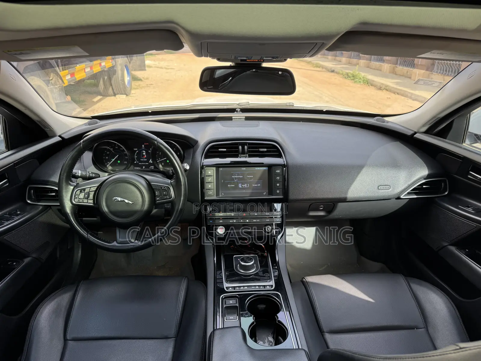 Jaguar XE 2017 White