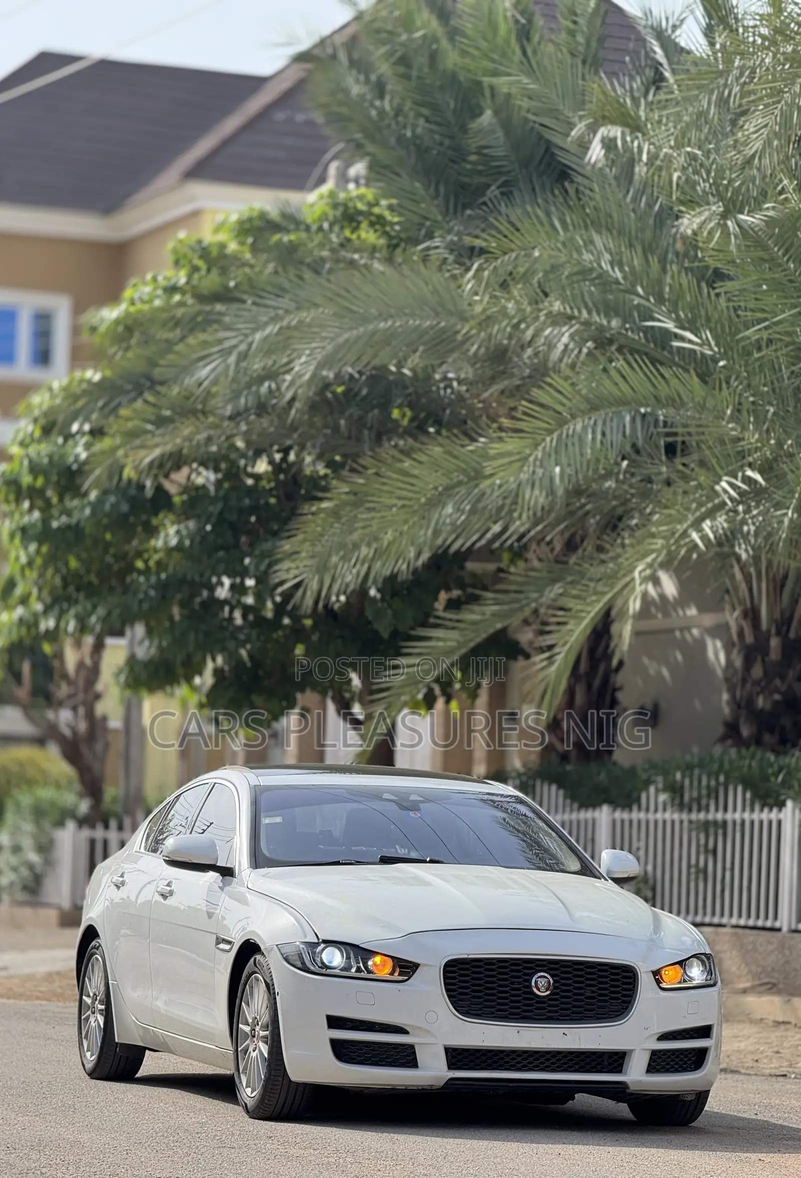 Jaguar XE 2017 White