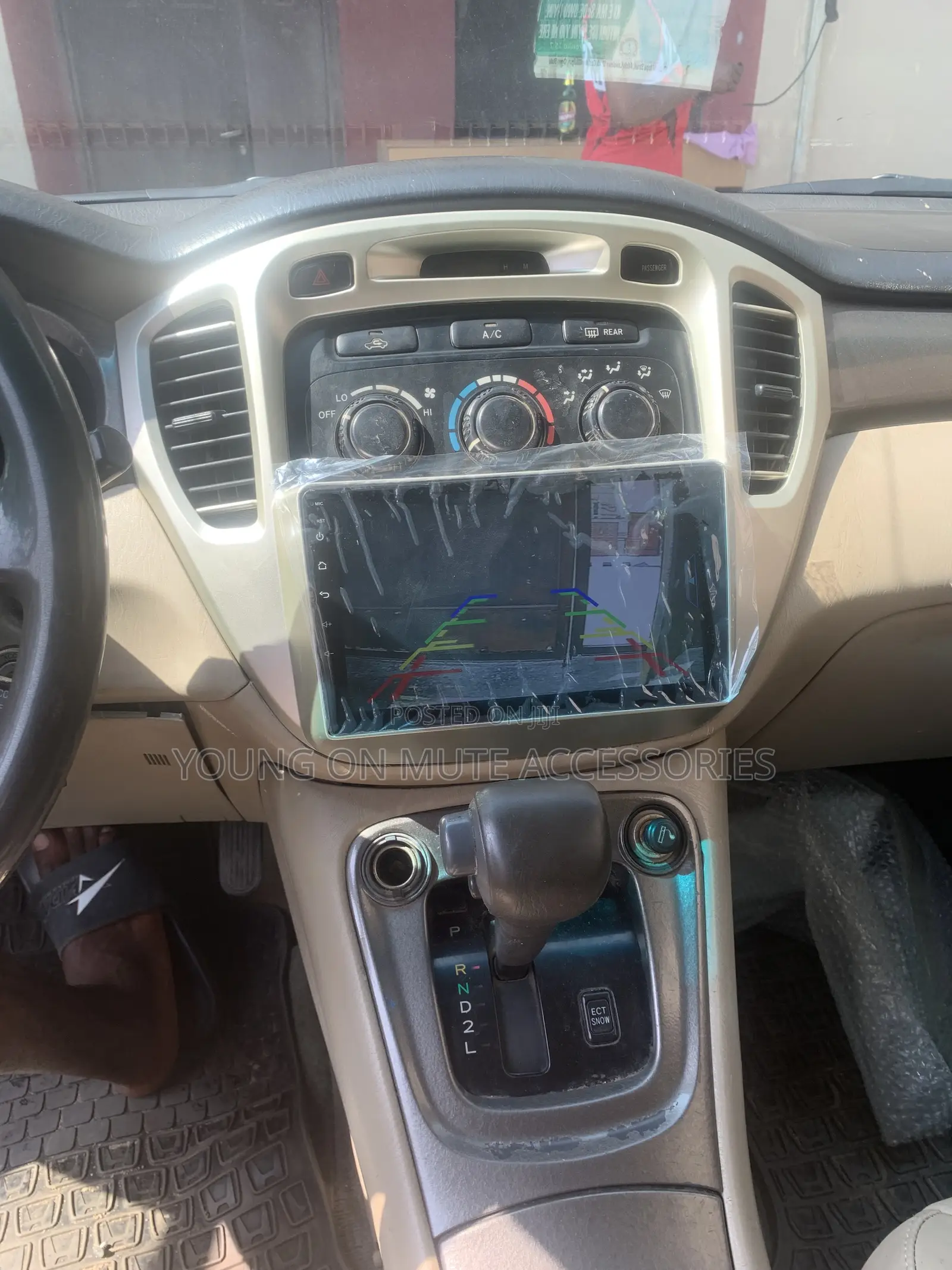 2002-2007 Toyota Highlander Android Navigation + Reverse Camera
