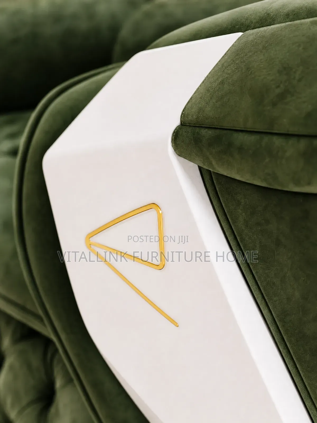 Luxury 2-Piece Emerald Green Velvet Sofa Set With Gold Accents