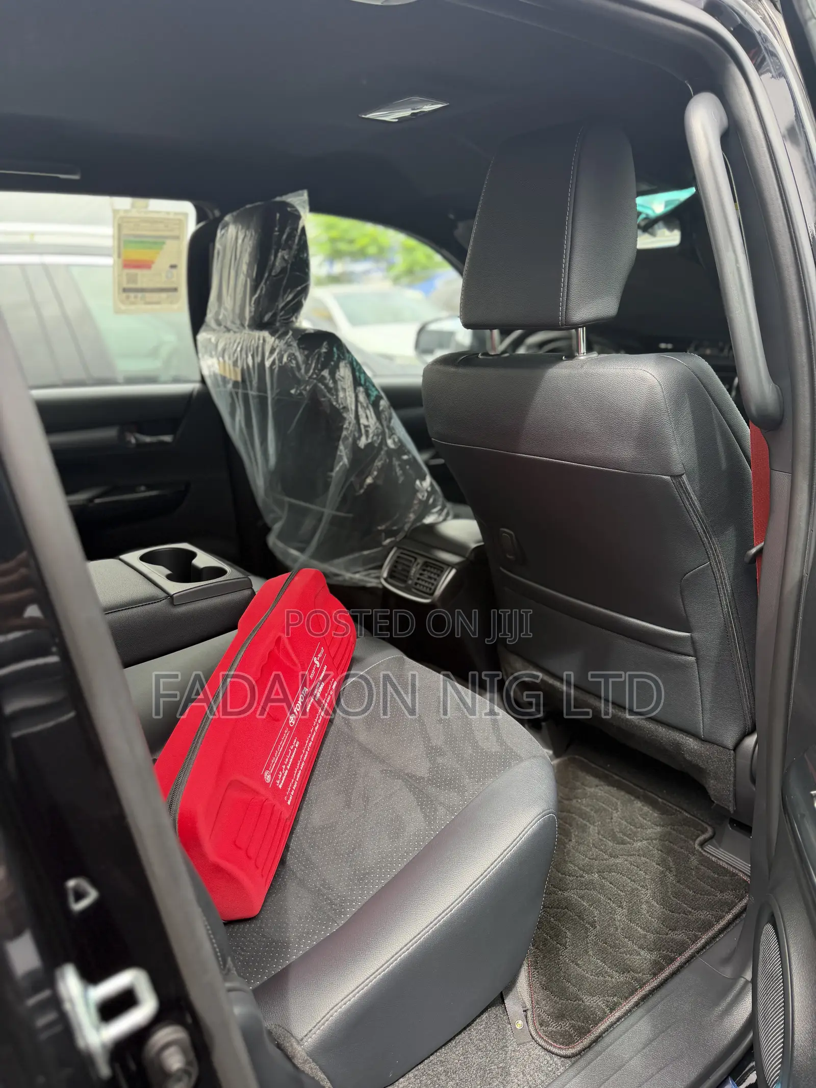 New Toyota Hilux 2025 Black
