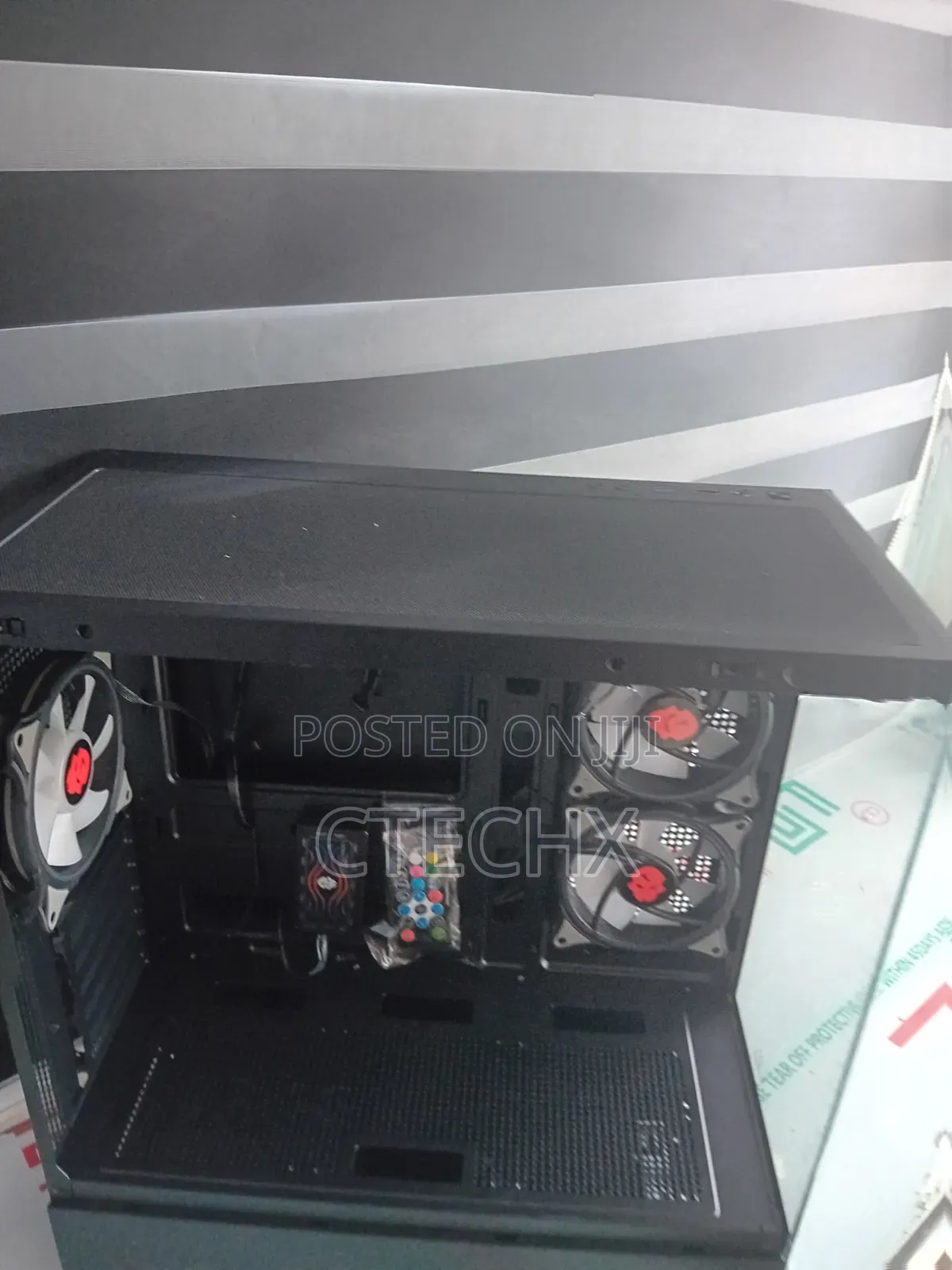 Gaming Computer Atx Case With 6 RGB Fans + Remote