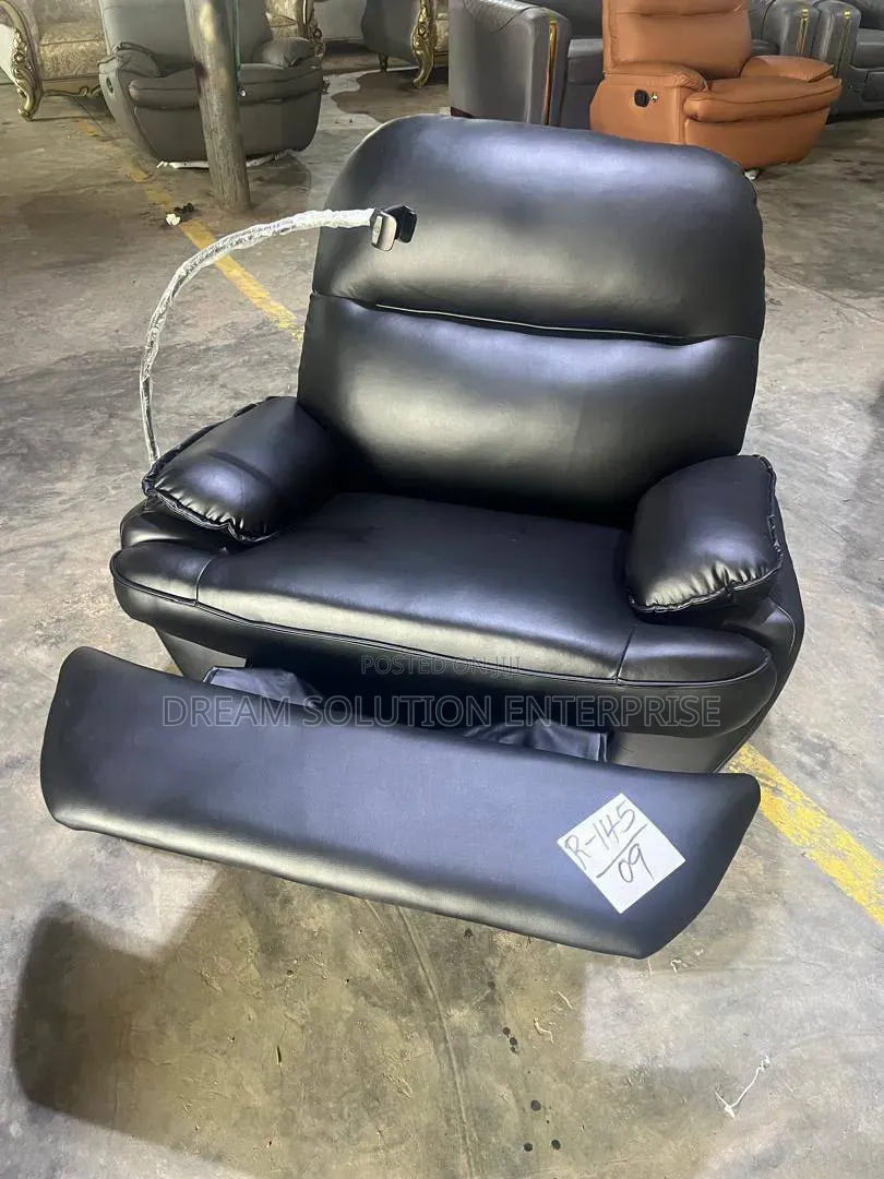 Quality Executive Office Chair With Footrest