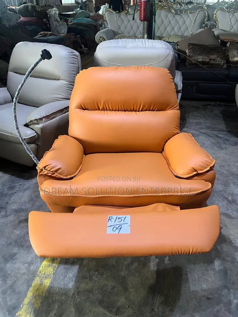 Quality Executive Office Chair With Footrest