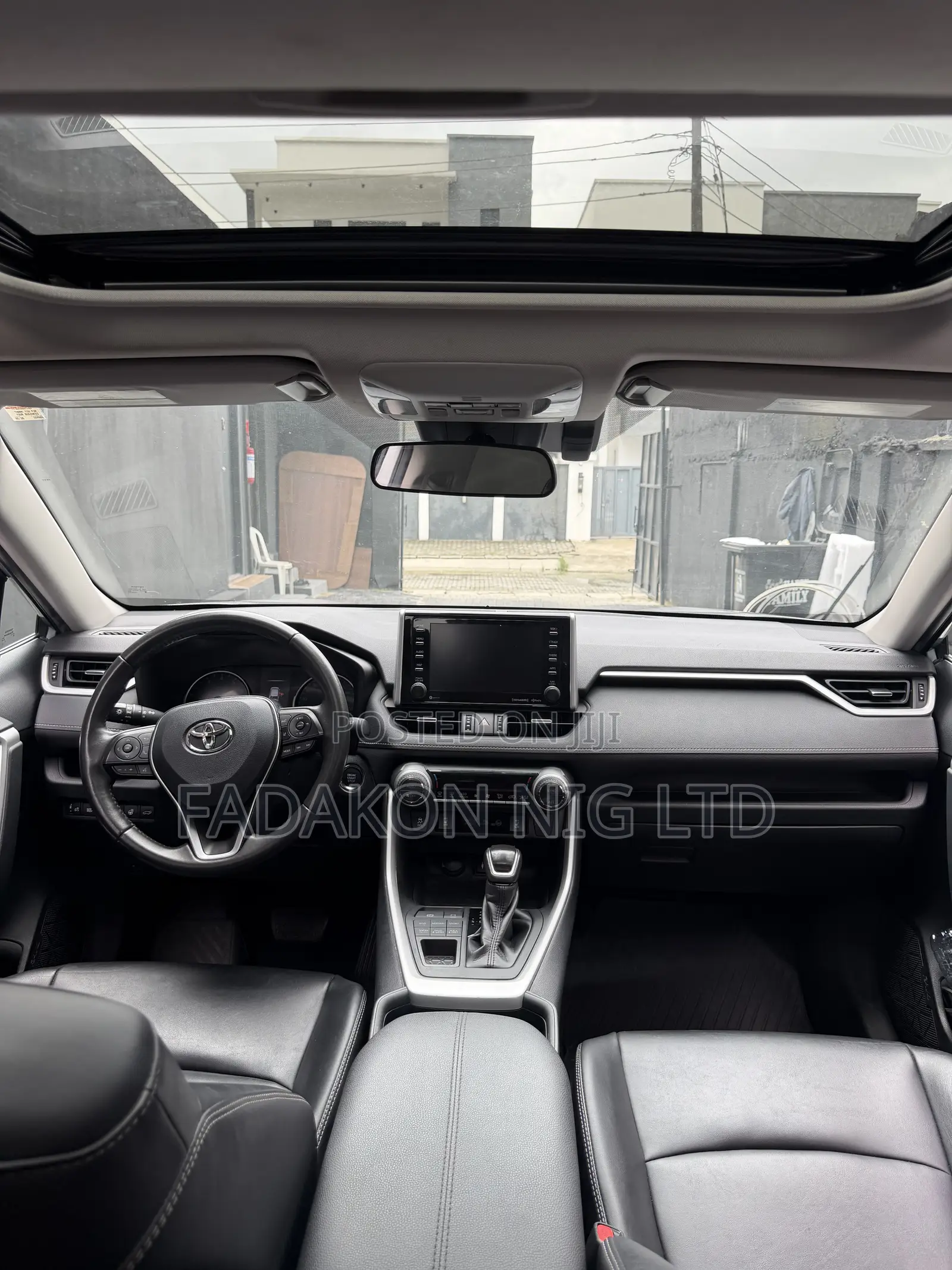 Toyota RAV4 XLE AWD 2024 Gray