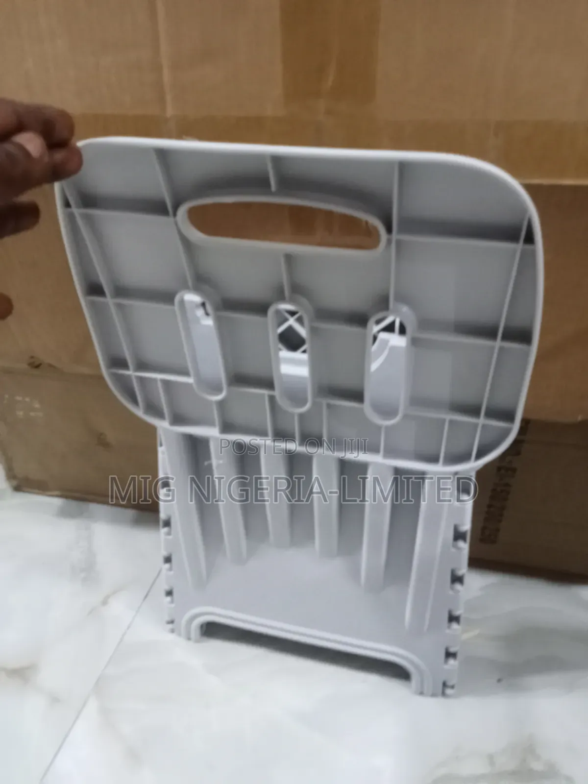 Modern Plastic Chair for Children Collapstable Fordable One