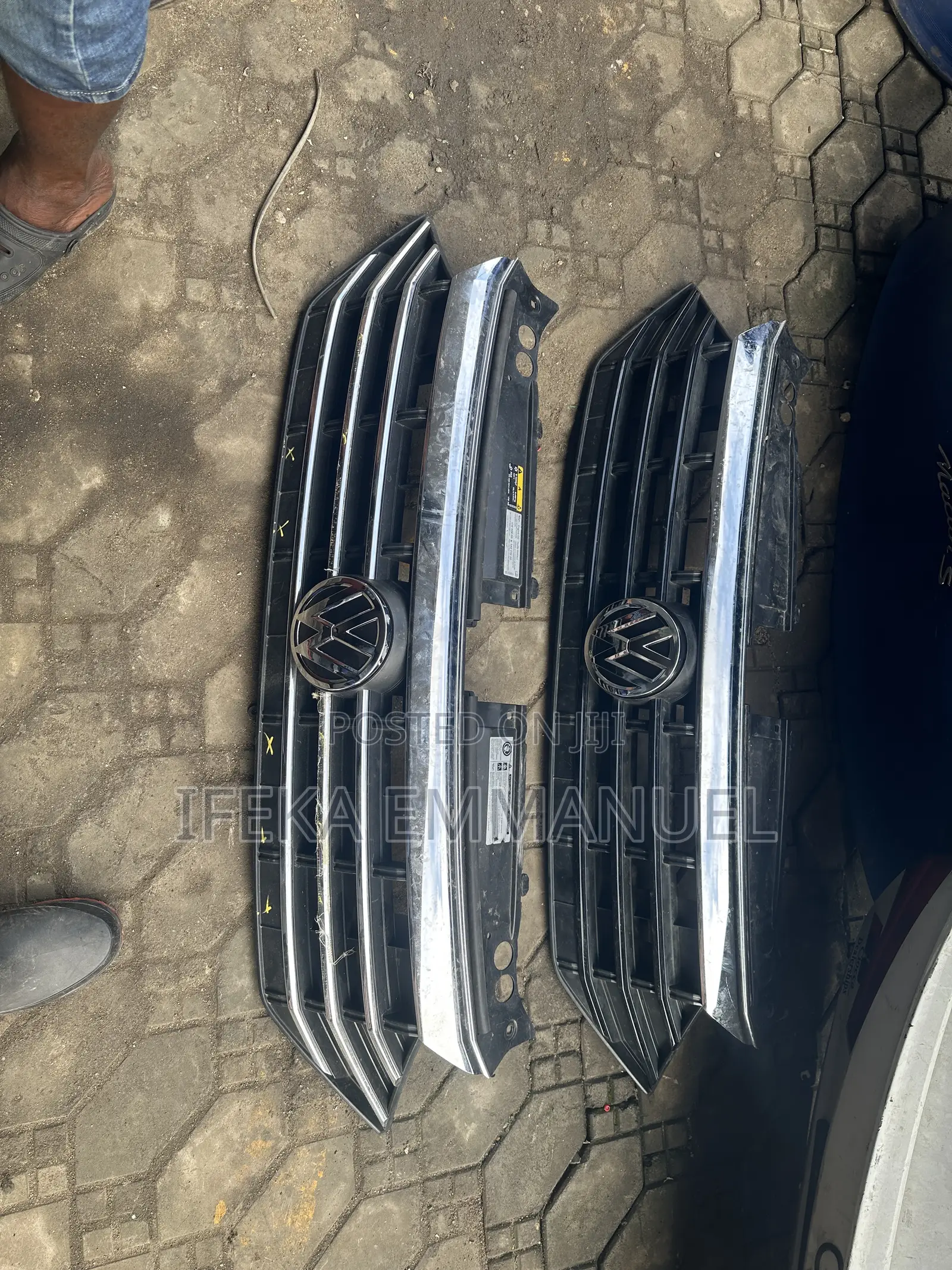 Front Volkswagen Grille Jetta 7