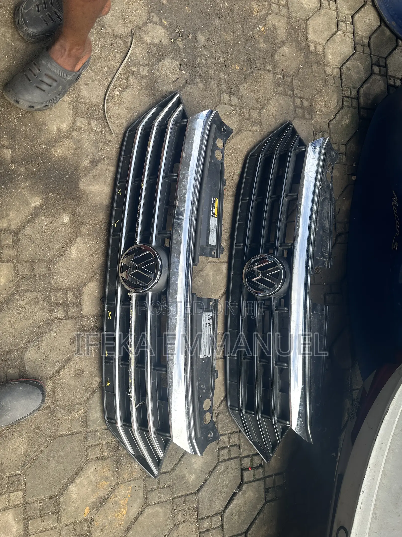 Front Volkswagen Grille Jetta 7