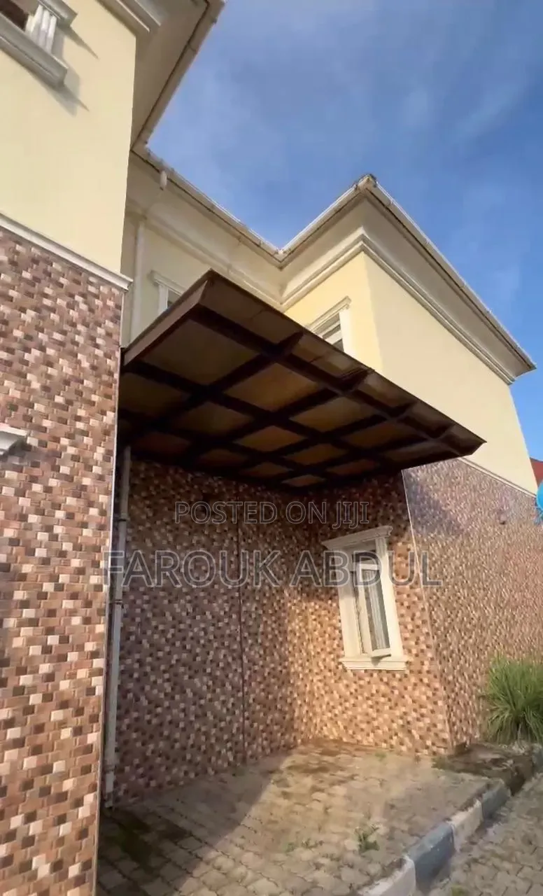 5bdrm Duplex in Aero Gardens Estate, Kuje for sale