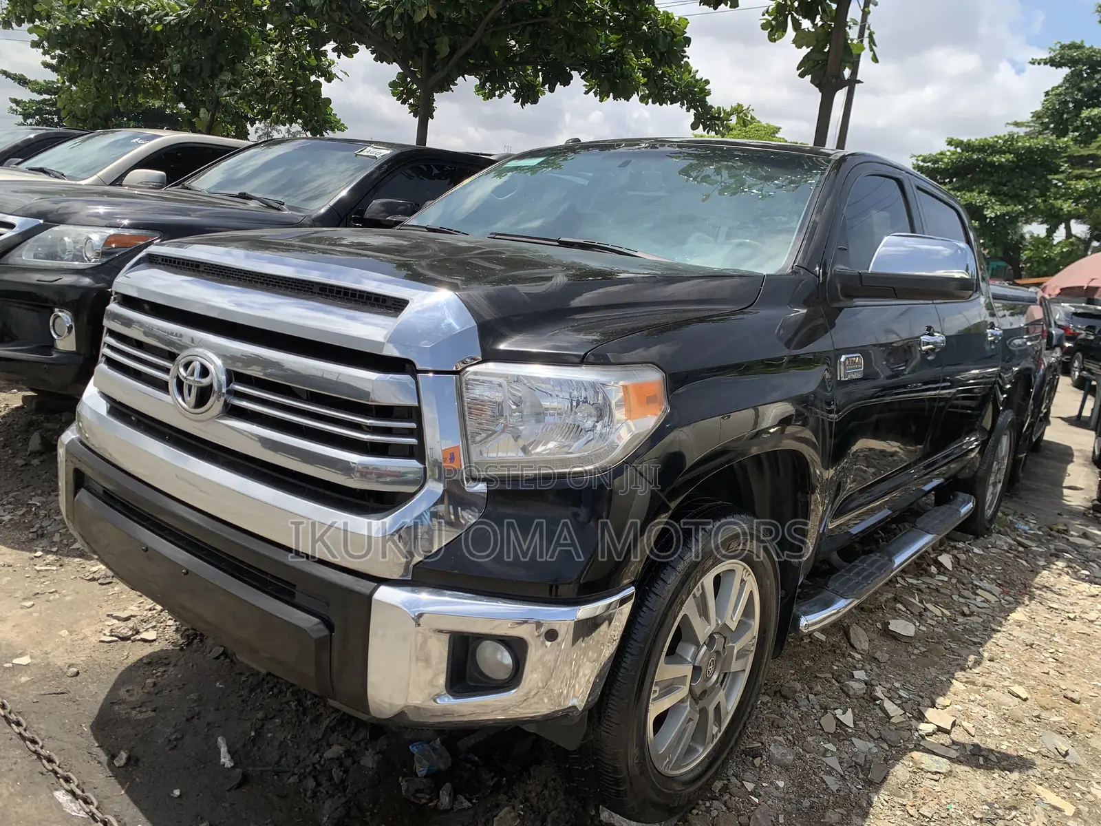Toyota Tundra 2017 Black
