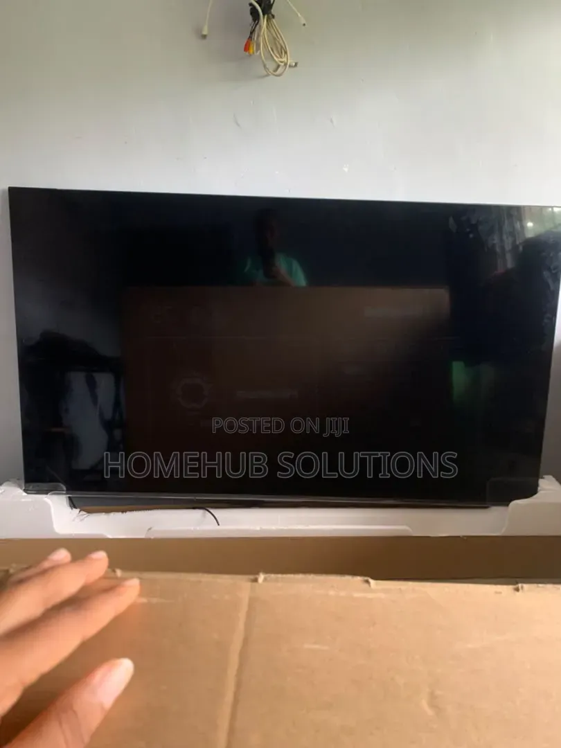 75inches Qled Hisense Smart Tv