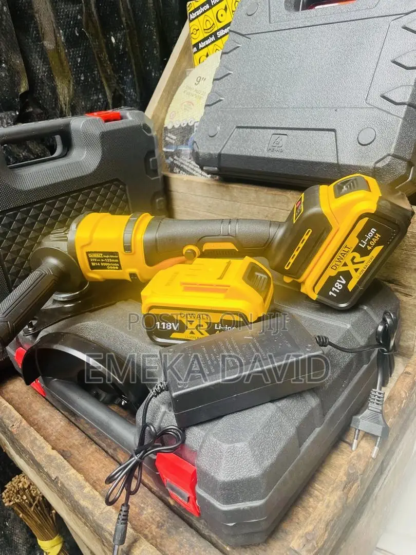 Dewalt Cordless Cutting Machine