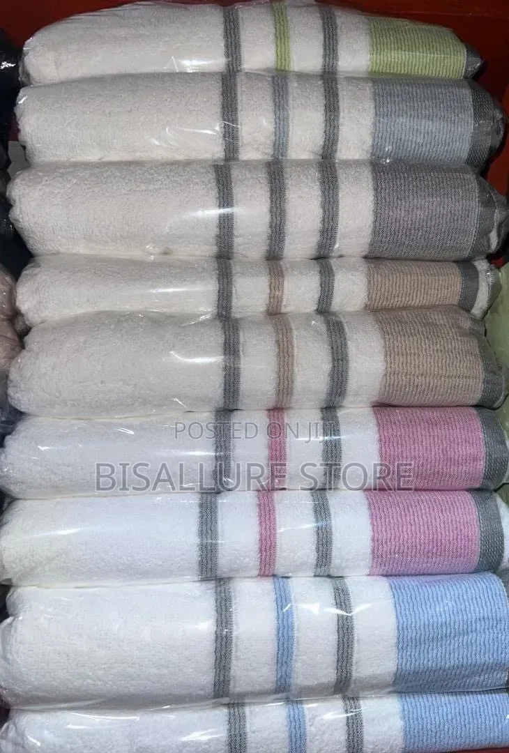 Whiterose Patterned Bath Towel
