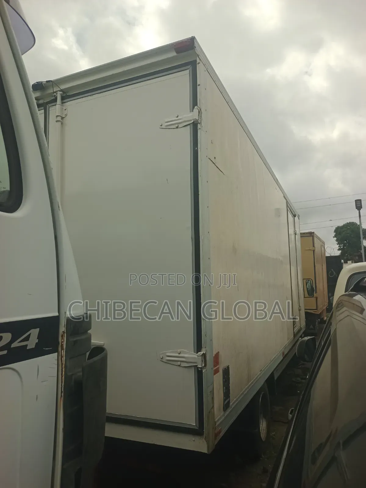Mitsubishi Fuso Canter 2007 White