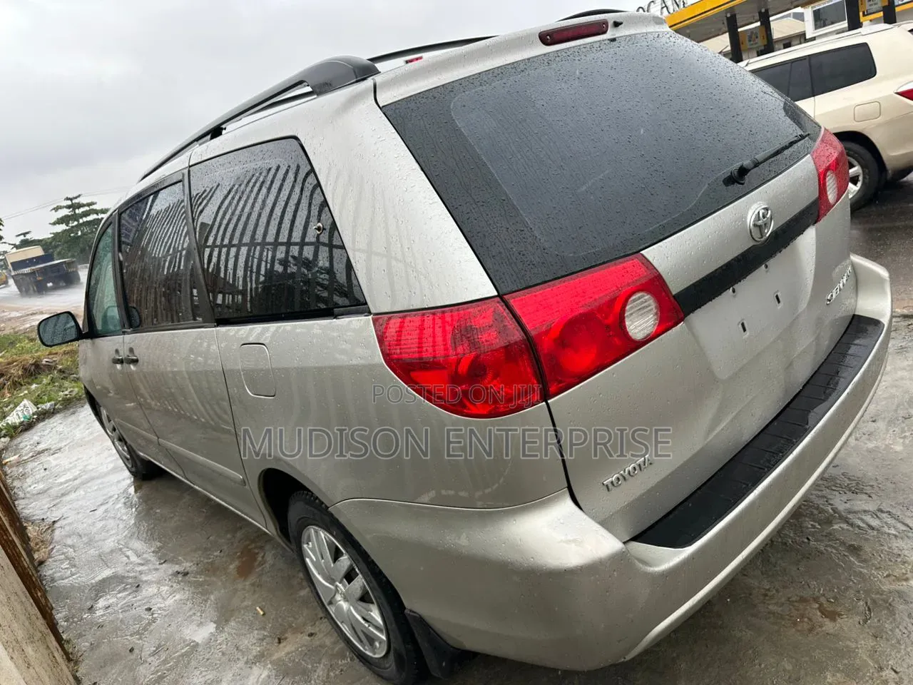 Toyota Sienna 2006 Silver
