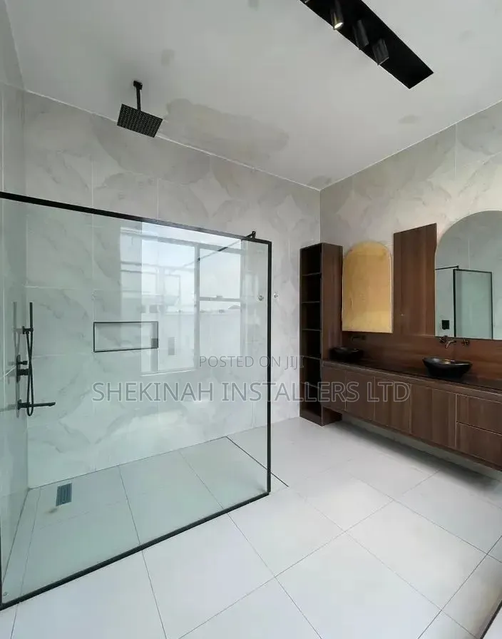 Furnished 5bdrm Duplex in Chevron Lekki for sale