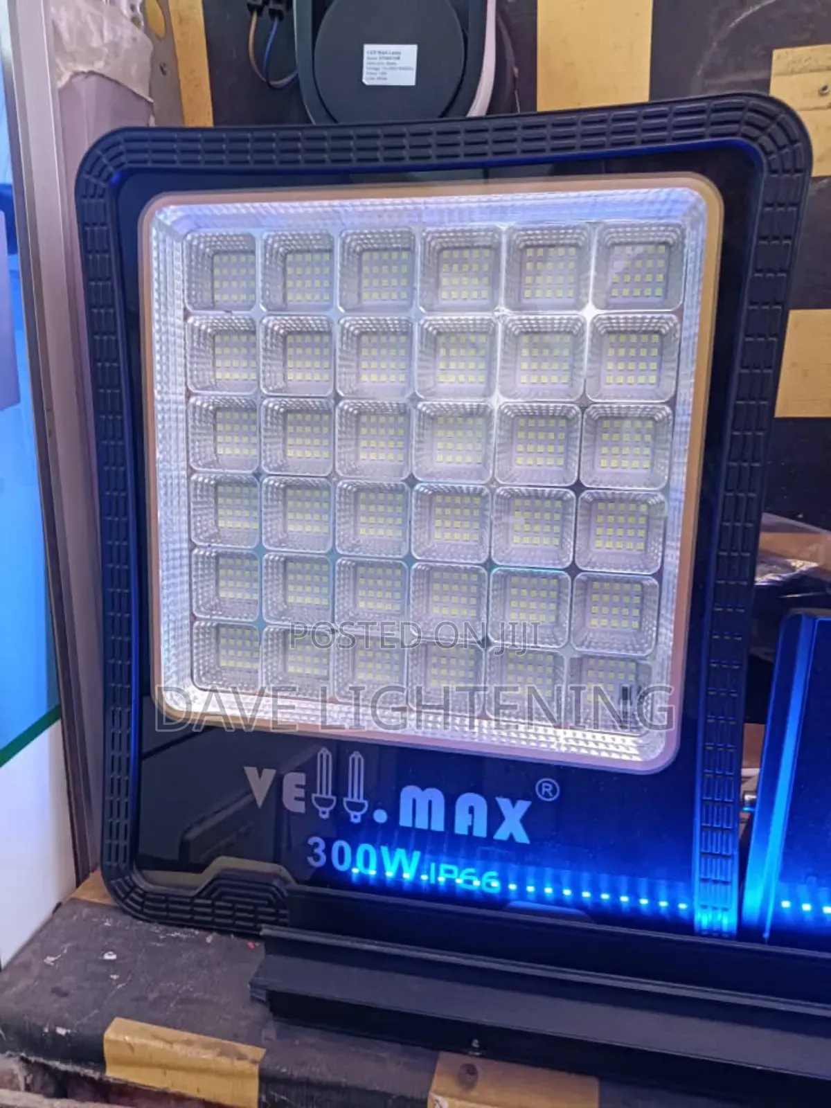 300watts Vellmax Solar Flood Light