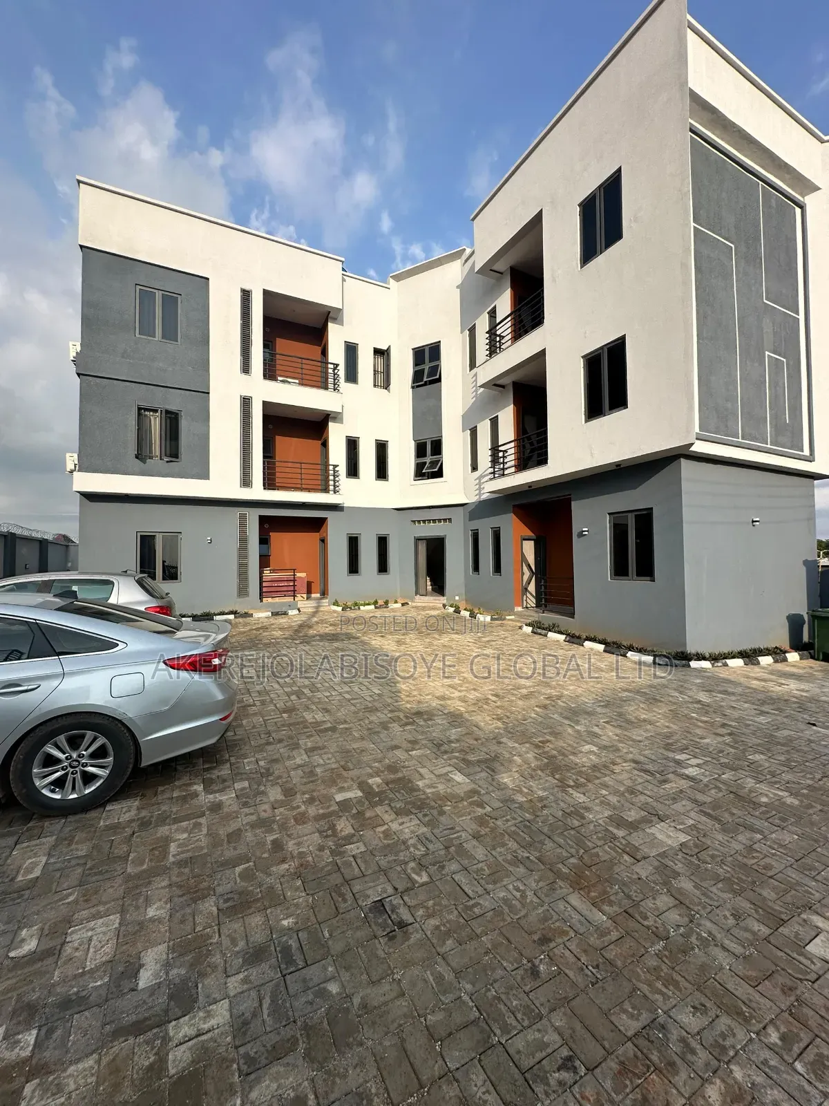 1bdrm Apartment in Close To Beger Yard for rent